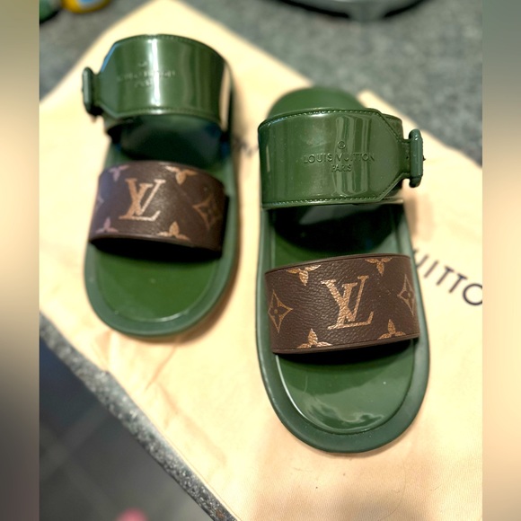 Louis Vuitton Monogram Sunbath Flat Mules Sandal 37 Kaki - Picture 2 of 2